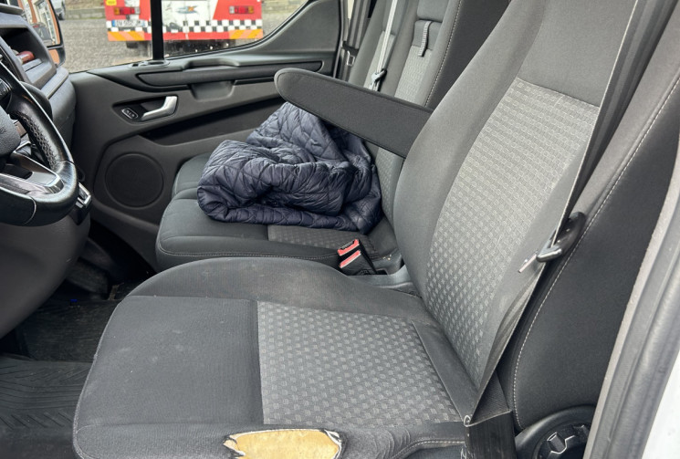 Ford CUSTOM L1h 1 Trend BVA 130 cv