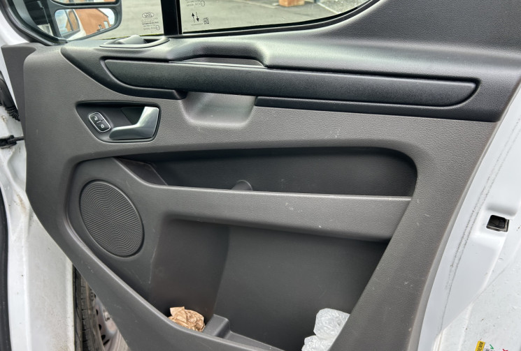 Ford CUSTOM L1H1 Trend Business BVA 130 cv