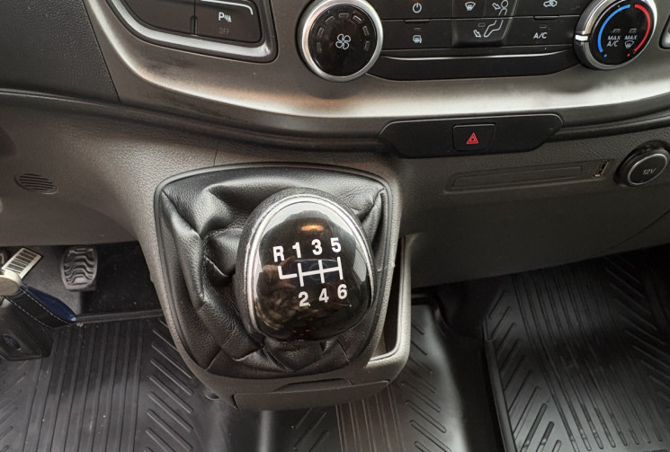 Ford CUSTOM Ford T.Custom 2.0 TDCI  130 cv 12400 HT Distribution faite