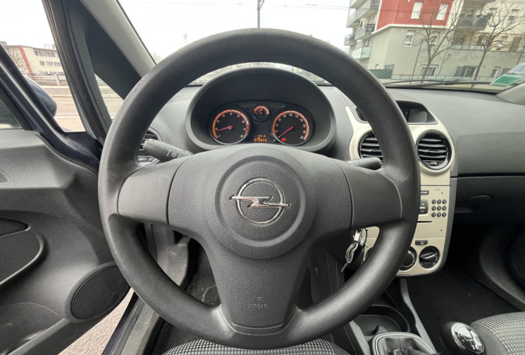 Opel Corsa D 5 portes 1.2 i 16V Twinport 80 cv