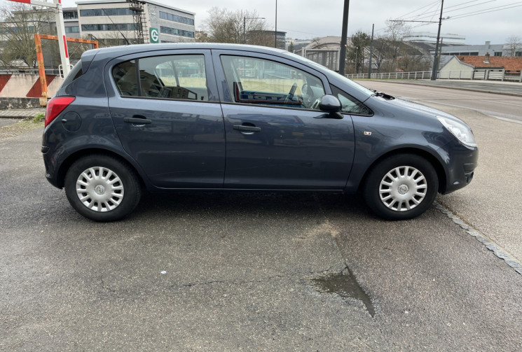 Opel Corsa D 5 portes 1.2 i 16V Twinport 80 cv