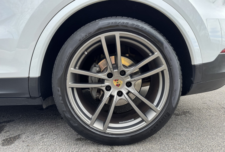 Porsche CAYENNE COUPE S 2.9 V6 440 ch / Toit Pano / Bose / Carplay / Camera 360 / Entretien Porsche