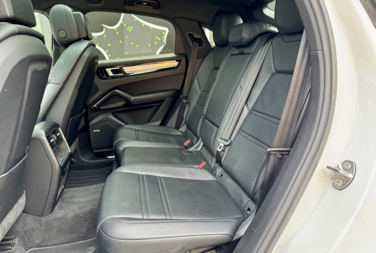 Porsche CAYENNE COUPE S 2.9 V6 440 ch / Toit Pano / Bose / Carplay / Camera 360 / Entretien Porsche