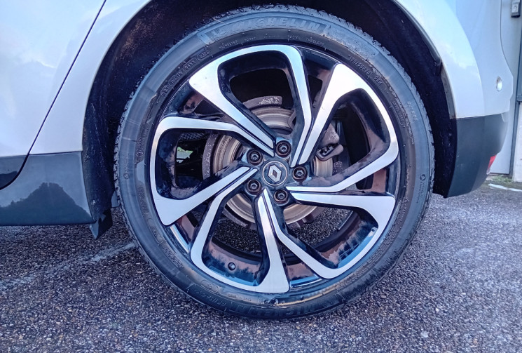 Renault Scénic 1.3 TCe Intens 140 ch EDC - Caméra de recul - Suivi complet