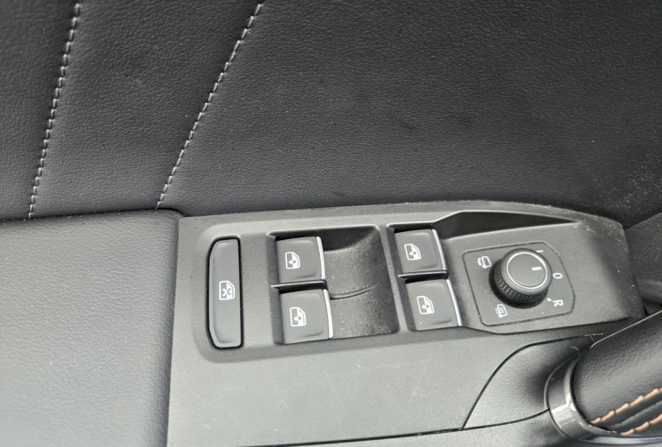 CUPRA Formentor Cupra formentor VZ ehybrid 245 dsg6 * Attelage electrique * garantie 2 ans *  TBE