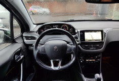 Peugeot 208  1.2 L 82ch Tech Edition / Distribution neuve