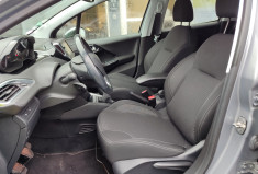 Peugeot 208  1.2 L 82ch Tech Edition / Distribution neuve