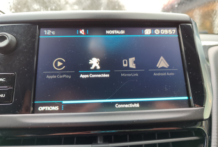 Peugeot 208  1.2 L 82ch Tech Edition / Distribution neuve