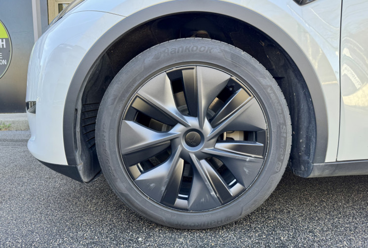 Tesla Model Y Standard RWD 300 ch / 1ere main / TVA apparente / Garantie constructeur 09/2028