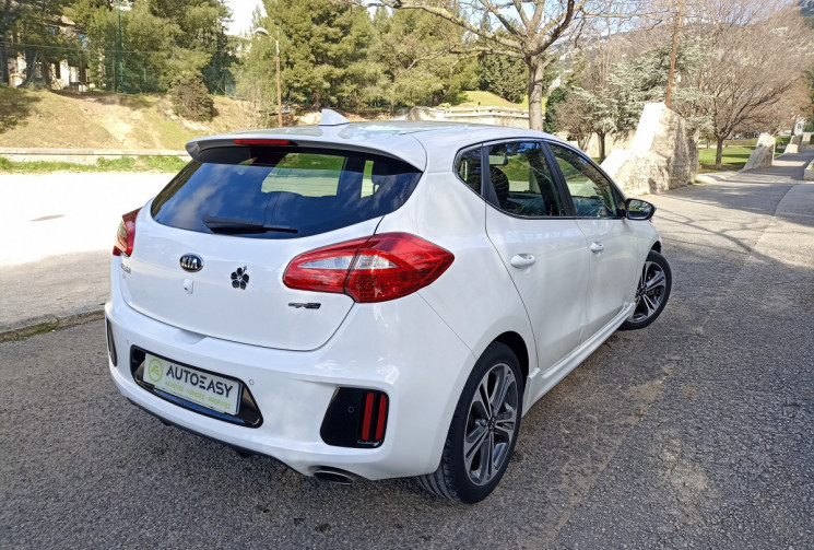 Kia Ceed 1.6 CRDI 136 CH - GT LINE - 49.600 KM - Camera - Radars - Bluetooth 