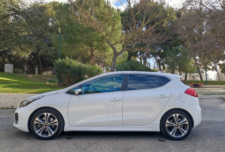 Kia Ceed 1.6 CRDI 136 CH - GT LINE - 49.600 KM - Camera - Radars - Bluetooth 