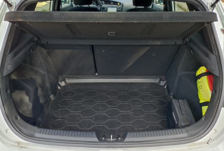 Kia Ceed 1.6 CRDI 136 CH - GT LINE - 50.530 KM - Chaine distribution - Camera - Radars - Bluetooth 