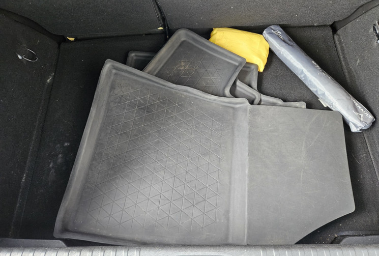 Renault CLIO V 1.5 BLUE DCI 85 CORPORATE EDITION BVM6