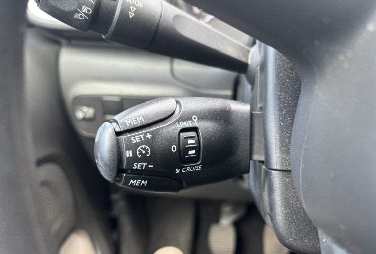 Citroën C3 CITROEN C3 82cv APPLE CARPLAY - RADAR DE RECUL - CLIM - COMMANDE AU VOLANT 