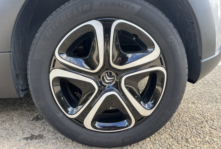 Citroën C3 CITROEN C3 82cv APPLE CARPLAY - RADAR DE RECUL - CLIM - COMMANDE AU VOLANT 