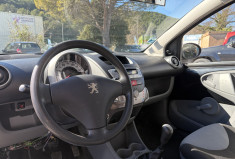 Peugeot 107 1.0 68 CV MOTEUR A CHAINE 