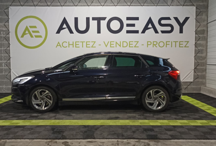 DS DS5 BlueHDi 180 ch Sport Chic S&S EAT6 / toit pano / Distribution OK / Vidange de boîte effectuée