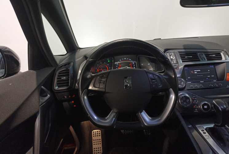 DS DS5 BlueHDi 180 ch Sport Chic S&S EAT6 / toit pano / Distribution OK / Vidange de boîte effectuée