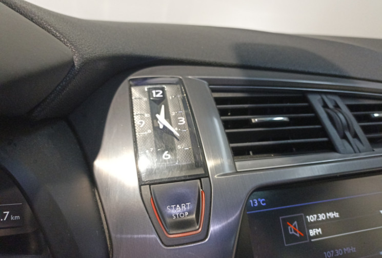 DS DS5 BlueHDi 180 ch Sport Chic S&S EAT6 / toit pano / Distribution OK / Vidange de boîte effectuée