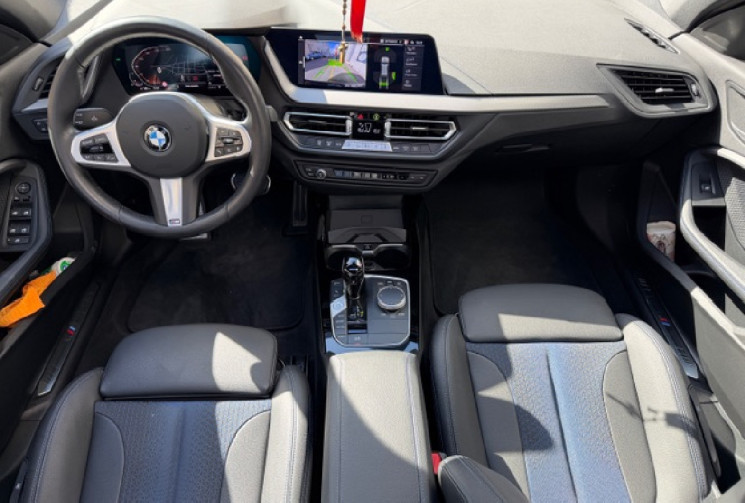 BMW Série 1 pack M sport (F40) 5 portes 118i 1.5 i 12V DCT7 136 cv Origine France 1er main / carplay