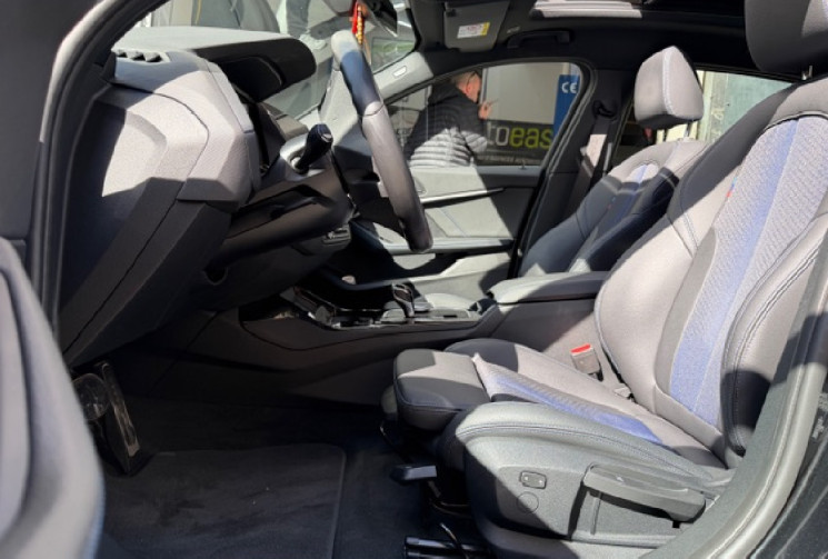 BMW Série 1 pack M sport (F40) 5 portes 118i 1.5 i 12V DCT7 136 cv Origine France 1er main / carplay