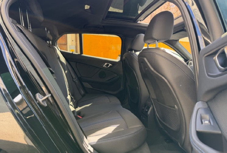 BMW Série 1 pack M sport (F40) 5 portes 118i 1.5 i 12V DCT7 136 cv Origine France 1er main / carplay