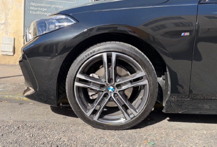 BMW Série 1 pack M sport (F40) 5 portes 118i 1.5 i 12V DCT7 136 cv Origine France 1er main / carplay