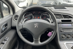 Peugeot 5008 7 places Phase 2 Boîte auto1.6 HDi 115 cv * Attelage * Régulateur * Entretien OK