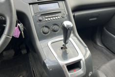 Peugeot 5008 7 places Phase 2 Boîte auto1.6 HDi 115 cv * Attelage * Régulateur * Entretien OK