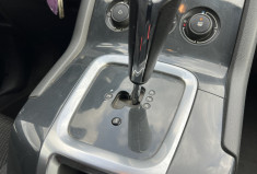 Peugeot 5008 7 places Phase 2 Boîte auto1.6 HDi 115 cv * Attelage * Régulateur * Entretien OK