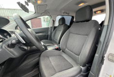Peugeot 5008 7 places Phase 2 Boîte auto1.6 HDi 115 cv * Attelage * Régulateur * Entretien OK