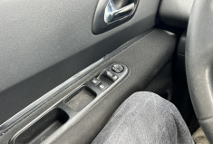 Peugeot 5008 7 places Phase 2 Boîte auto1.6 HDi 115 cv * Attelage * Régulateur * Entretien OK