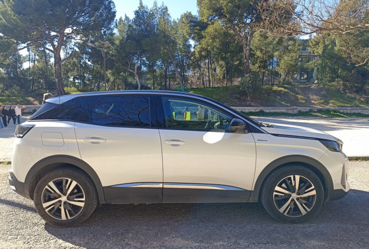 Peugeot 3008 Peugeot 3008 (2) 1.6 HYBRID 225 E-EAT8 - ALLURE - Camera -  Carplay - E-Cockpit