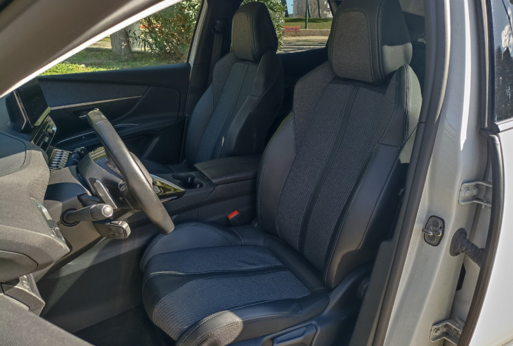 Peugeot 3008 Peugeot 3008 (2) 1.6 HYBRID 225 E-EAT8 - ALLURE - Camera -  