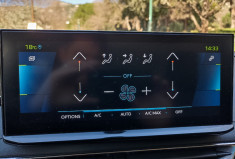 Peugeot 3008 Peugeot 3008 (2) 1.6 HYBRID 225 E-EAT8 - ALLURE - Camera -  Carplay - E-Cockpit