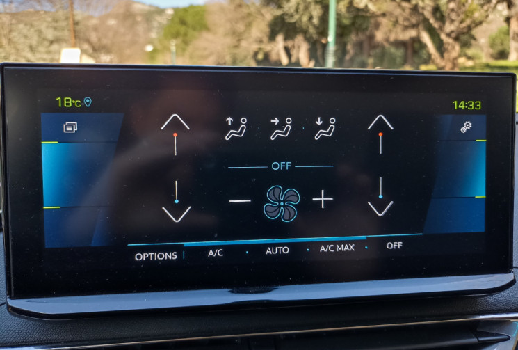 Peugeot 3008 Peugeot 3008 (2) 1.6 HYBRID 225 E-EAT8 - ALLURE - Camera -  