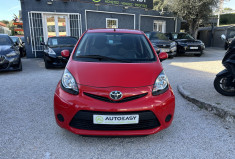 Toyota Aygo (2) 1.0 VVT-I 68 Ch DYNAMIC 5P * 1ER MAIN * FAIBLE KILOMETRAGE *