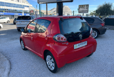 Toyota Aygo (2) 1.0 VVT-I 68 Ch DYNAMIC 5P * 1ER MAIN * FAIBLE KILOMETRAGE *