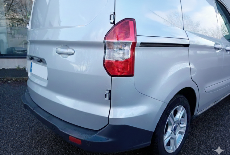 Ford Transit Courier 1.5TD 100 CV BV6 Limited - GPS - Radars arrière -