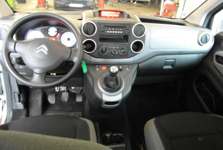 Citroën Berlingo BLUEHDI 100 FEEL TPMR 3 PLACES PLUS FAUTEUIL