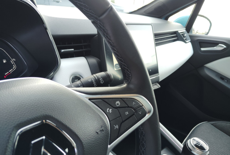 Renault CLIO V Tce 90 - 21N Intens 5.0CV