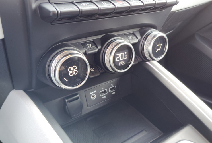 Renault CLIO V Tce 90 - 21N Intens 5.0CV