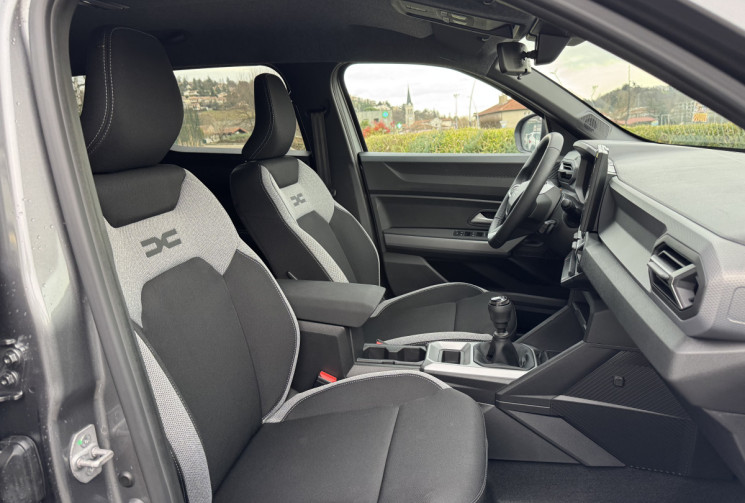 Dacia Duster  ECO-G 120 Journey + PACK CITY +PACK HIVER (Dispo immédiat)