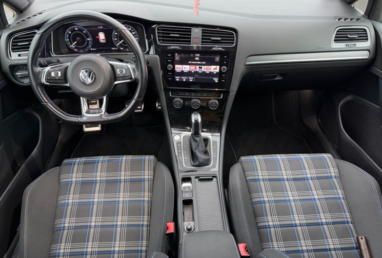 Volkswagen Golf VII 1.4 TSI 204ch HYBRIDE RECHARGEABLE GTE DSG6