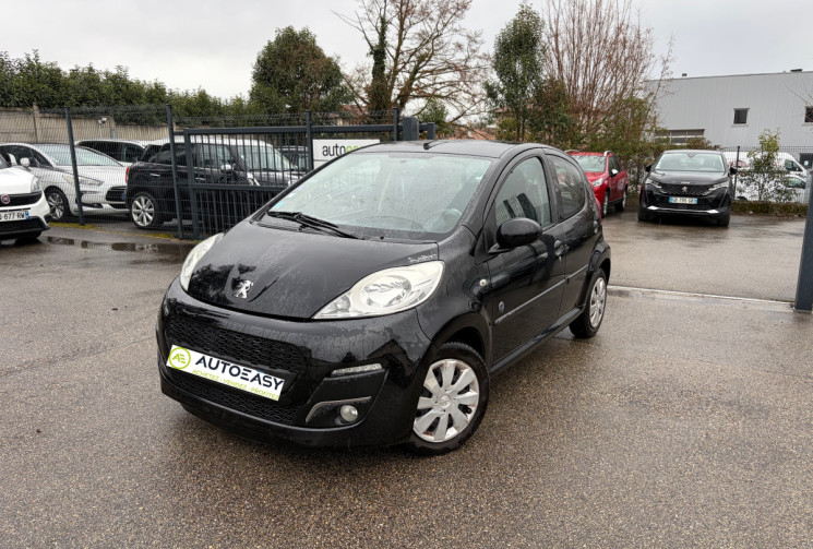 Peugeot 107 1.0 / 68 CH / ENVY / CLIM