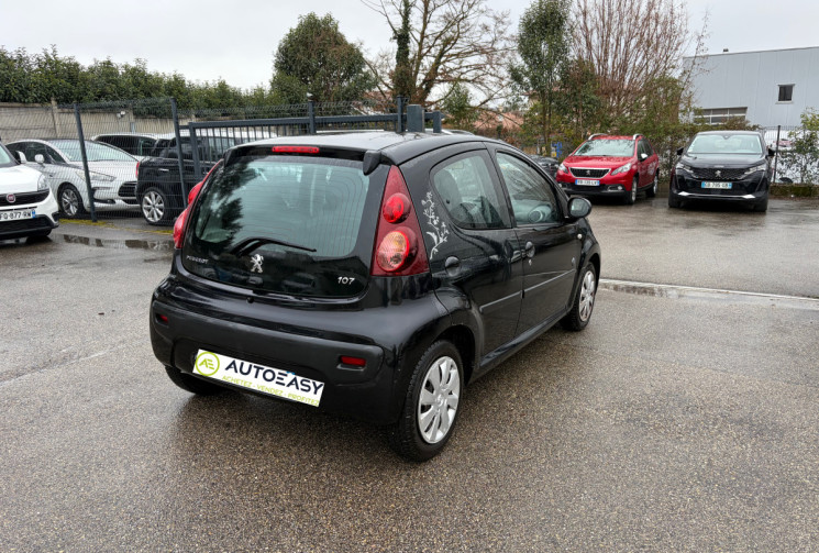 Peugeot 107 1.0 / 68 CH / ENVY / CLIM