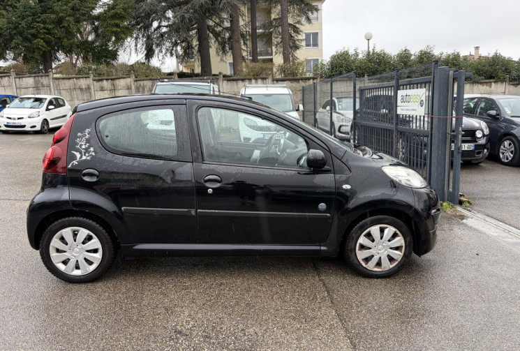 Peugeot 107 1.0 / 68 CH / ENVY / CLIM