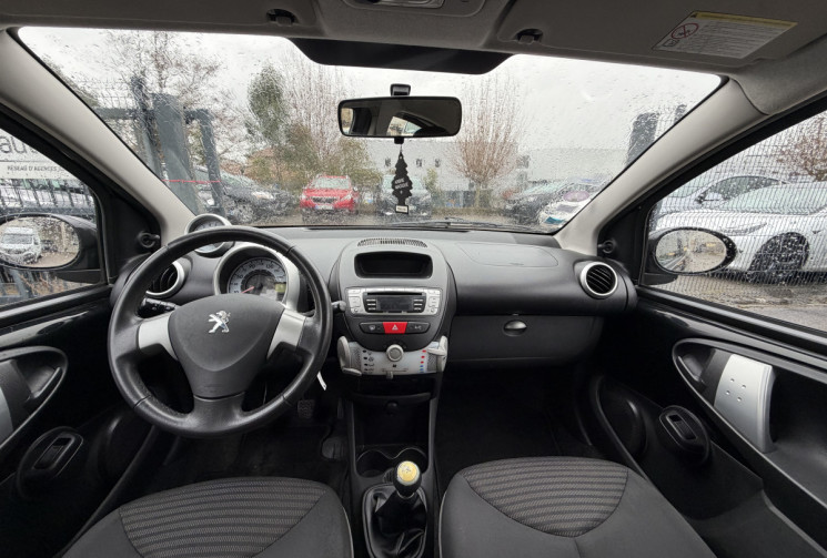 Peugeot 107 1.0 / 68 CH / ENVY / CLIM