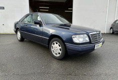 Mercedes CLASSE E W124 Coupé 320 3.2 i 220 CV Carnet entretien d'origine + factures