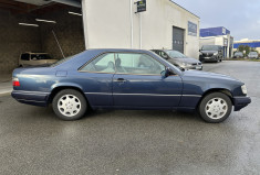 Mercedes CLASSE E W124 Coupé 320 3.2 i 220 CV Carnet entretien d'origine + factures